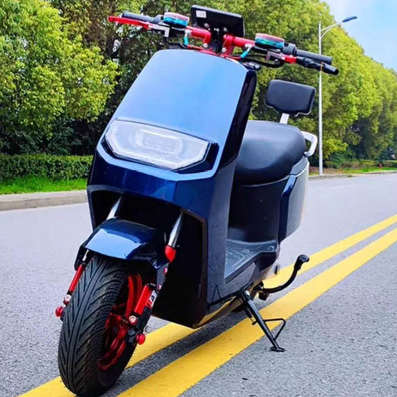 حار بيع دراجة نارية كهربائية 3000W Streetbike سكوتر قطع غيار الدراجات النارية الكهربائية CKD